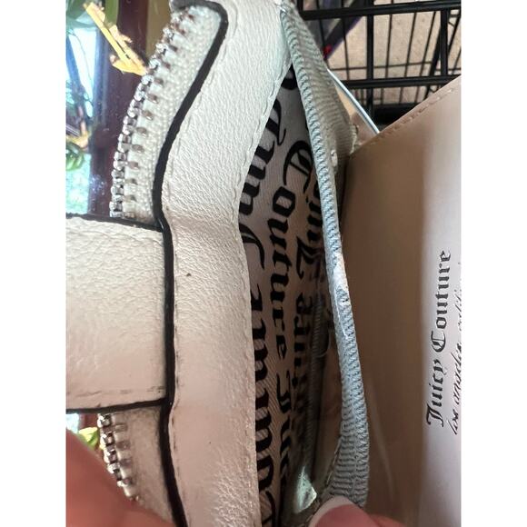 JUICY COUTURE Card 5-compartment Wallet with clasp - Picture 10 of 14